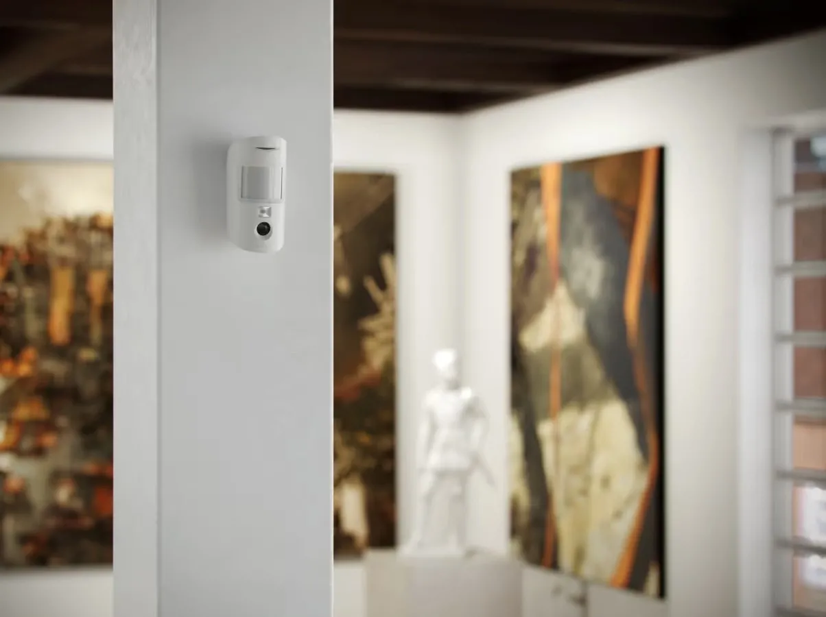 Датчик руху з покращеною фотофіксацією Ajax HDR MotionCam, Jeweller, білий (000054412) Фото - 4