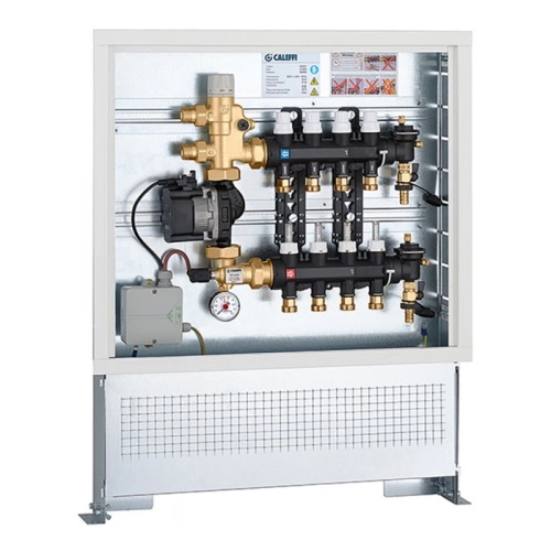 Колектор Caleffi з технополімеру у шафі з насосом  UPS 25-60  Ø3/4" З x 12 x 3/4" З  6 bar  