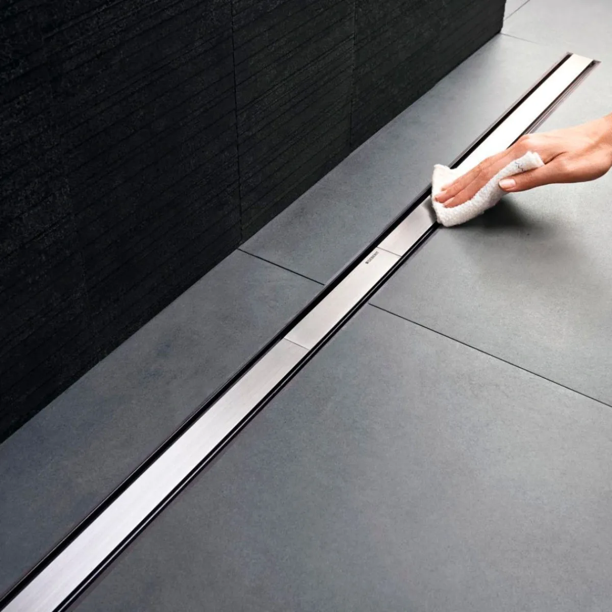 Решітка для душового каналу Geberit CleanLine20 300-900 мм, нержавіюча сталь матова (154.450.KS.1) Фото - 1