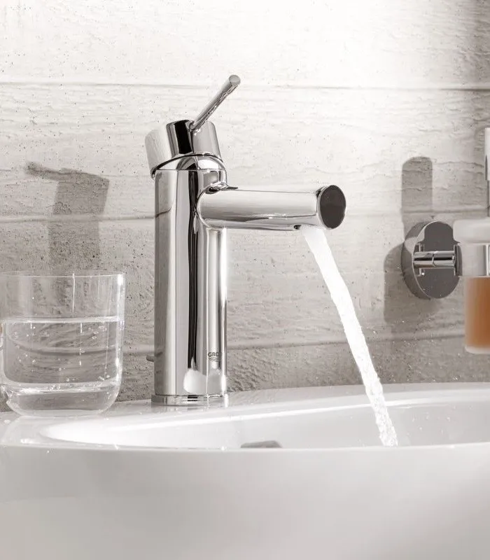Смеситель для умывальника Grohe Essence S-Size однорычажный, chrome (23379001) Фото - 1