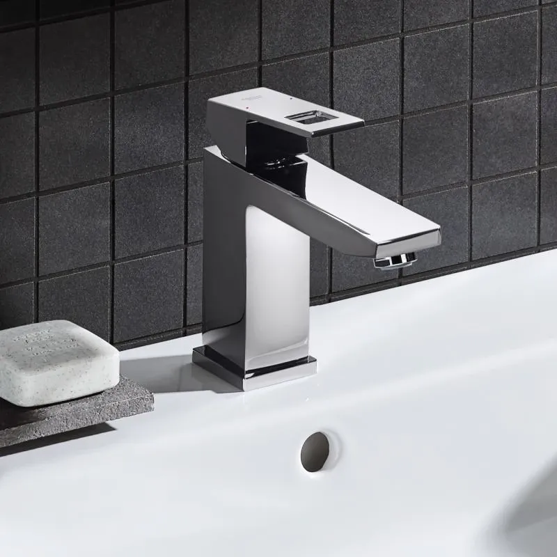 Смеситель для умывальника Grohe Eurocube M-Size, с донным клапаном, хром (23445000) Фото - 1