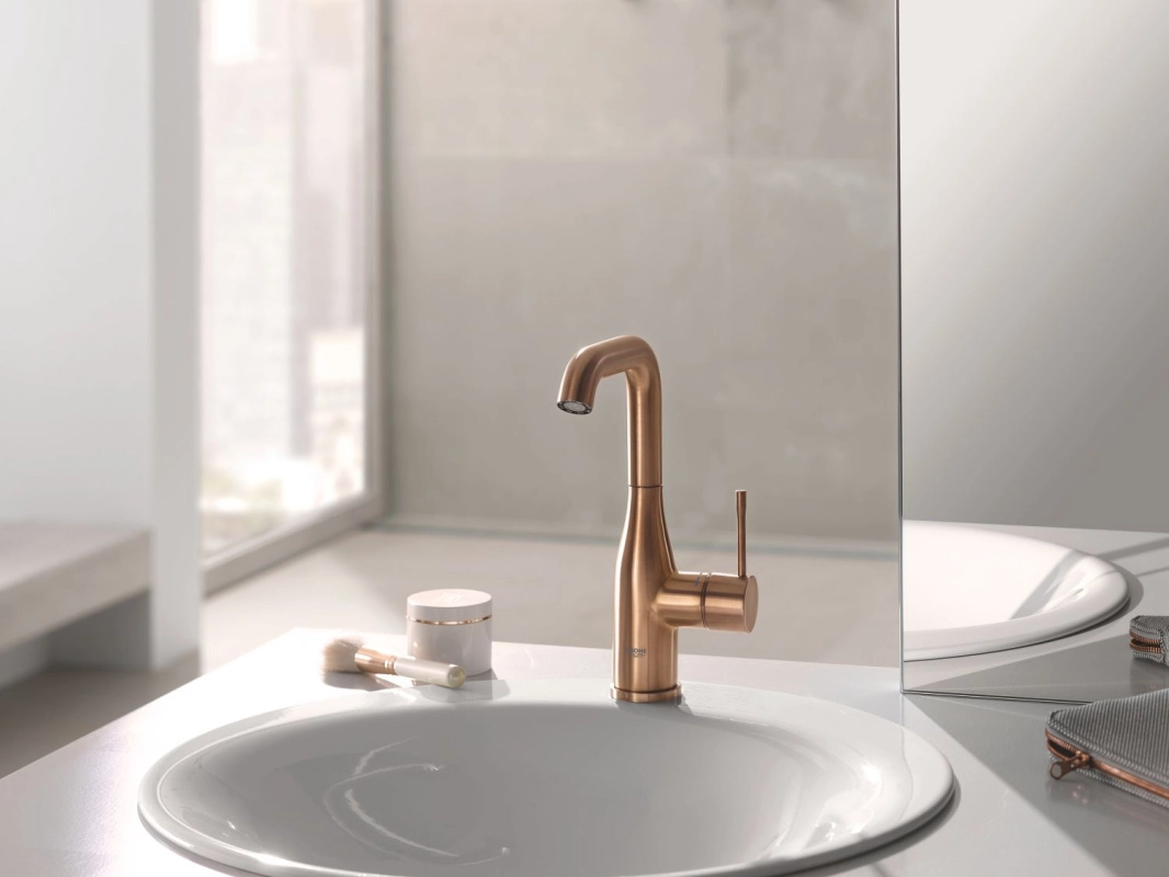 Смеситель для умывальника Grohe Essence New L-Size с донным клапаном, brushed warm sunset (24174DL1) Фото - 3