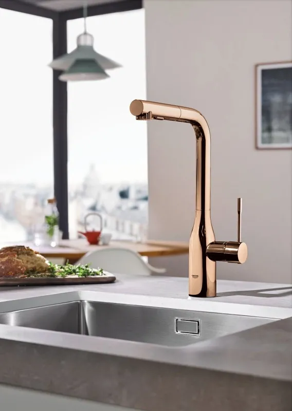 Смеситель для кухни Grohe Essence однорычажный с выдвижной лейкой, warm sunset (30504DA0) Фото - 3