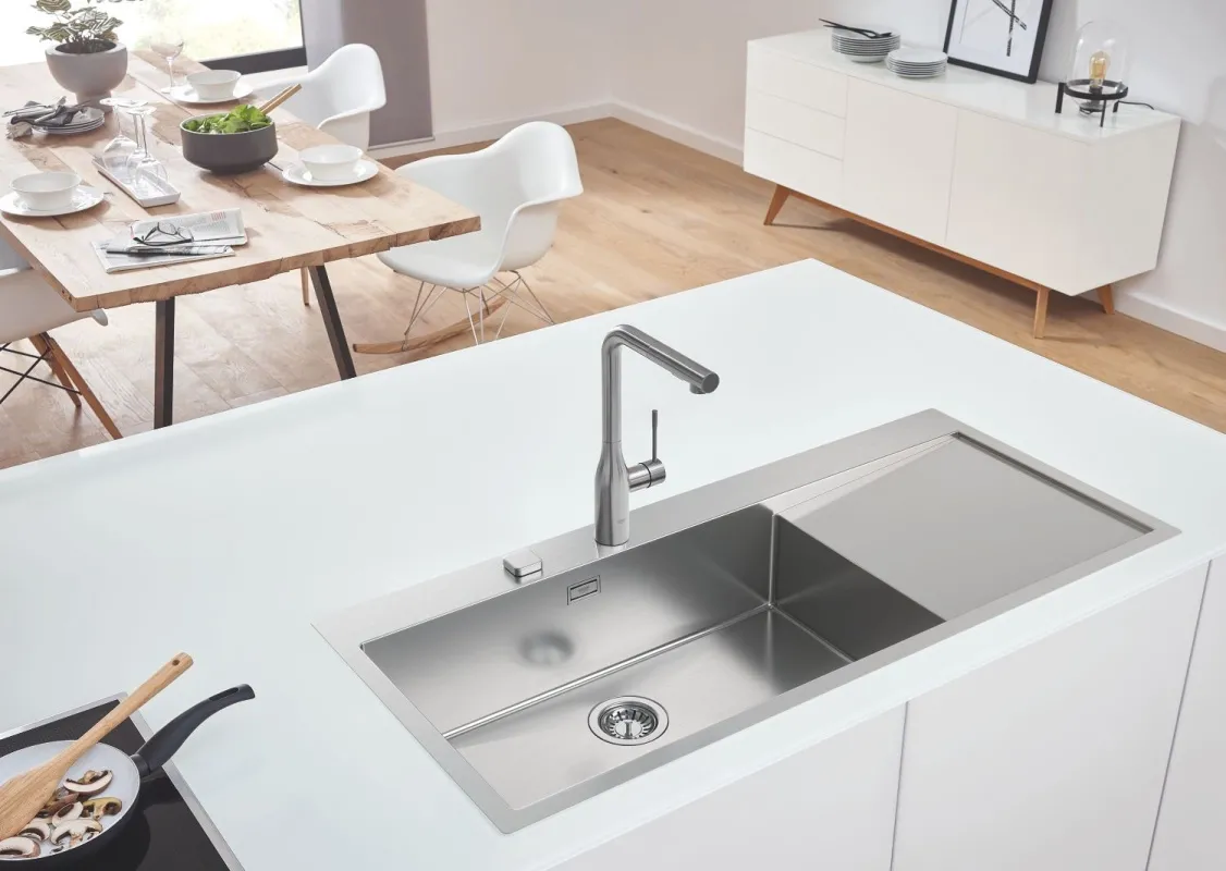 Смеситель для кухни Grohe Essence однорычажный с выдвижной лейкой, supersteel (30504DC0) Фото - 3