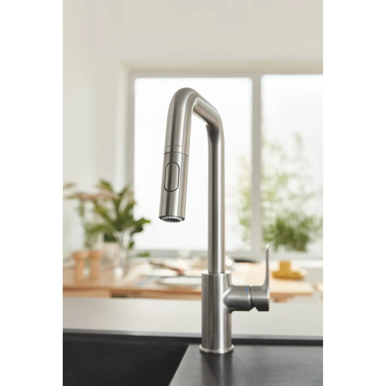 Змiшувач для кухнi Grohe EuroSmart одноважiльний, висувний, 2 - режими, суперсталь (30619DC0) Фото - 3