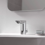 Смеситель бесконтактный для раковины Grohe Bau Cosmopolitan E 36451000 Фото - 6