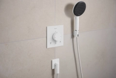 Душовий набір Hansgrohe RAINDANCE ALIVE SELECT S  EcoSmart (ручний душ 3режими, шланг, тримач), білий матовий Фото - 1