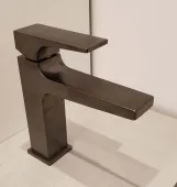 Смеситель для раковины Hansgrohe Metropol 110, однорычажный, со сливным клапаном Push- Open, матовый черный Фото - 1