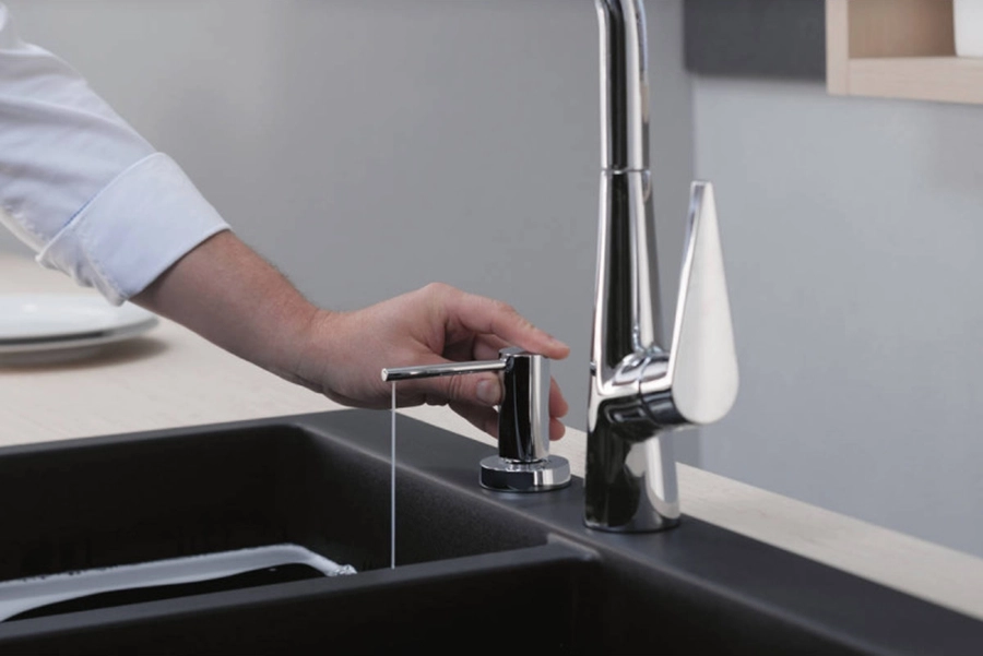 Дозатор кухонний Hansgrohe A51, 500мл, чорний матовий Фото - 2