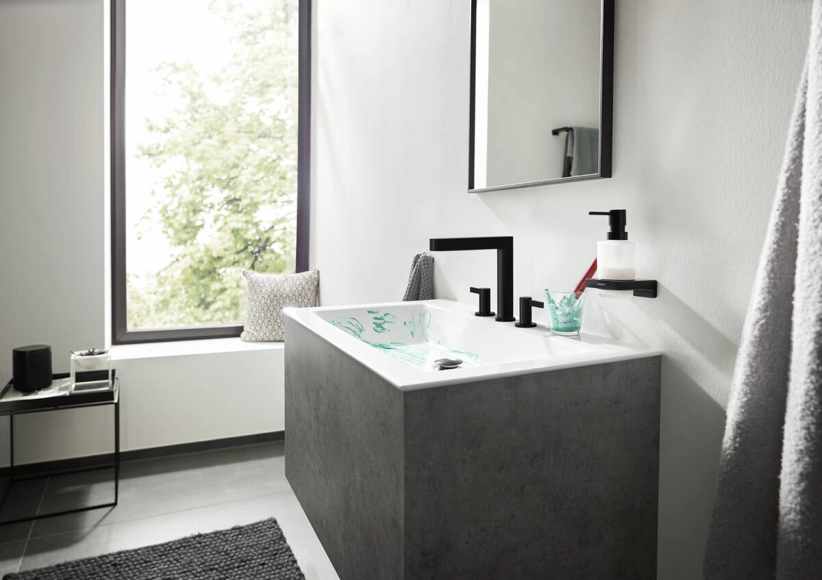 Диспенсер для жидкого мыла Hansgrohe AddStoris 41745670 черный матовый Фото - 7