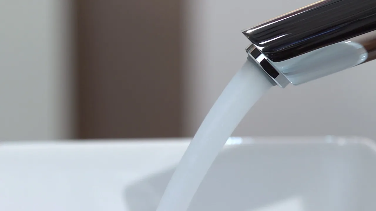 Змішувач для умивальника Hansgrohe Talis Select S 190 з донним клапаном, хром (72044000) Фото - 2