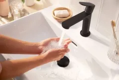 Змішувач одноважільний для раковини Hansgrohe Rebris S 110 Coolstart EcoSmart (72588670) Фото - 1