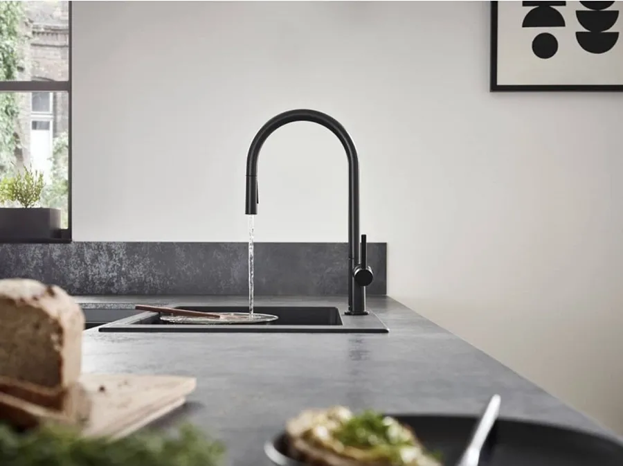 Кухонний змішувач Hansgrohe Talis 210 2jet з витяжним виливом Sbox, чорний матовий (72801670) Фото - 1