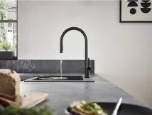 Кухонний змішувач Hansgrohe Talis 210 2jet з витяжним виливом Sbox, чорний матовий (72801670) Фото - 1