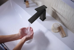 Смеситель для умывальника Hansgrohe Tecturis E 110 CoolStart без донного клапана, черный матовый (73012670) Фото - 1