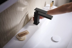 Змішувач для умивальника Hansgrohe Tecturis E 110 CoolStart, матовий чорний (73014670) Фото - 1