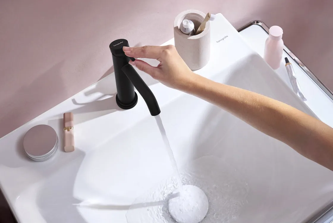 Змішувач для умивальника Hansgrohe Tecturis S 110 CoolStart без донного клапана, матовий чорний (73312670) Фото - 1