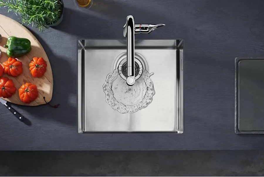 Смеситель для кухни Hansgrohe Metris M71 320 с вытяжным душем (73801000) Фото - 3