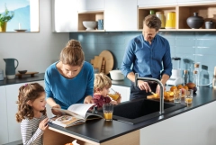 Змішувач для кухні Hansgrohe Metris Select M71 з висувним виливом (73804000) Фото - 3