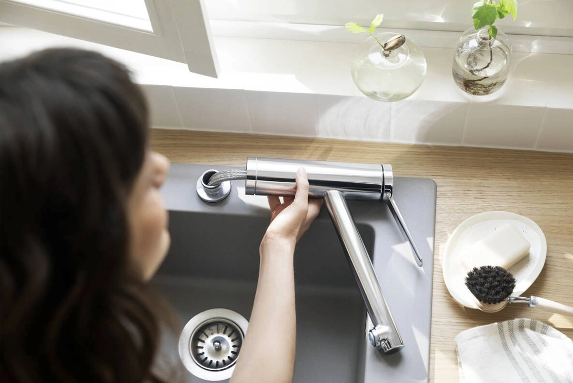 Змішувач для кухні Hansgrohe Zesis M33 160 1jet, хром (74805000) Фото - 1