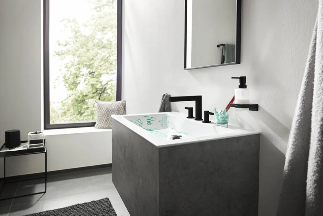 Змішувач для умивальника Hansgrohe Finoris 110 на 3 отвори з донним клапаном Push-Open, чорний матовий (76033670) Фото - 1