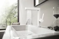 Смеситель для умывальника Hansgrohe Finoris Finoris 230 с поворотным изливом, белый матовый (76063700) Фото - 3
