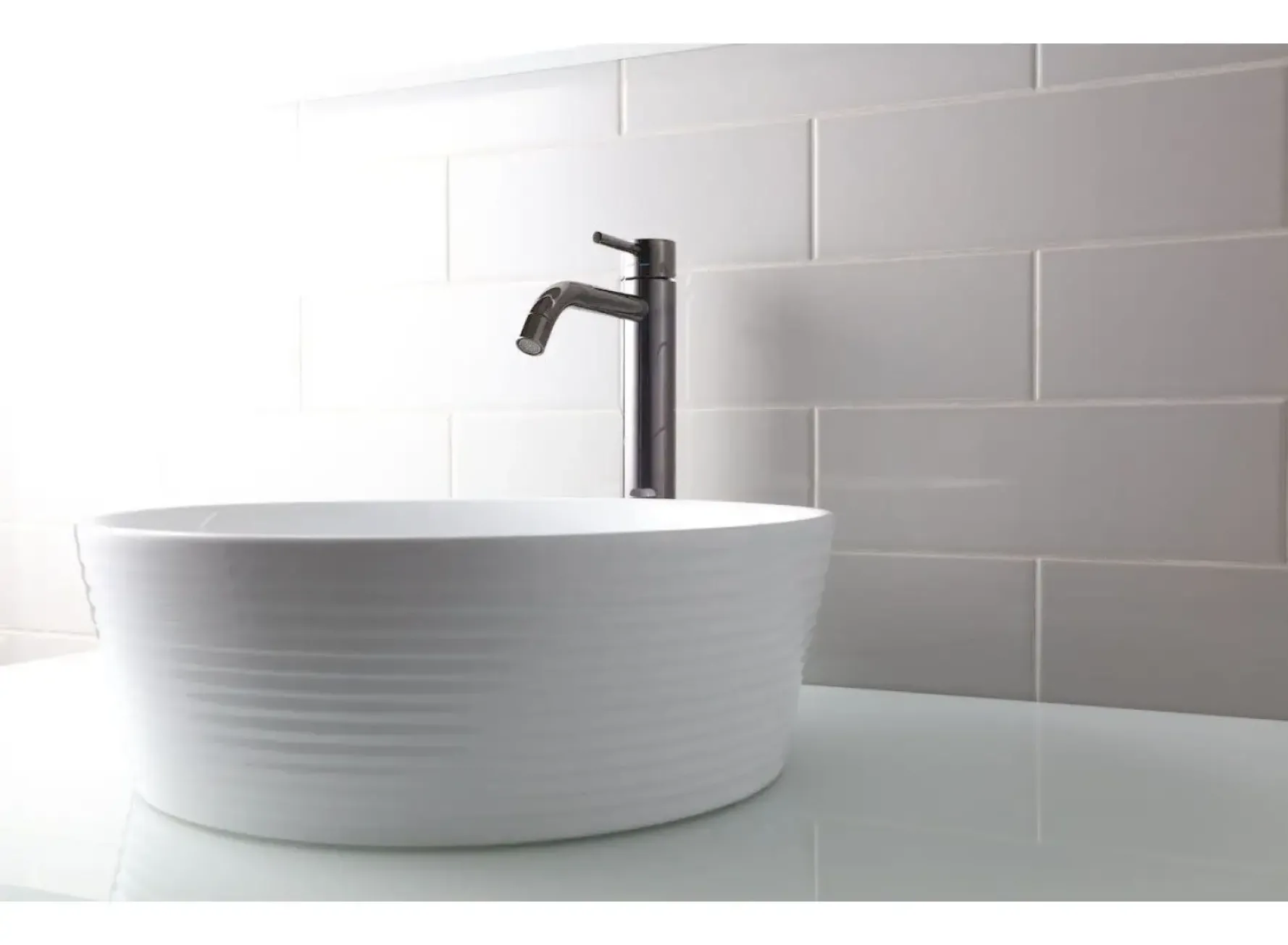 Смеситель для умывальника Paffoni Light высокий, с донным клапаном, Brushed Black Nickel (LIG085NKNSP) Фото - 1