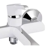 Смеситель для ванны Qtap Grand (с душевым гарнитуром) QTGRAWCR006 Chrome/White Фото - 3