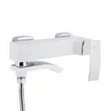 Смеситель для ванны Qtap Swan Cascada с поворотным изливом (с душевым гарнитуром) QTSWA260CRW45569 Chrome/White Фото - 3