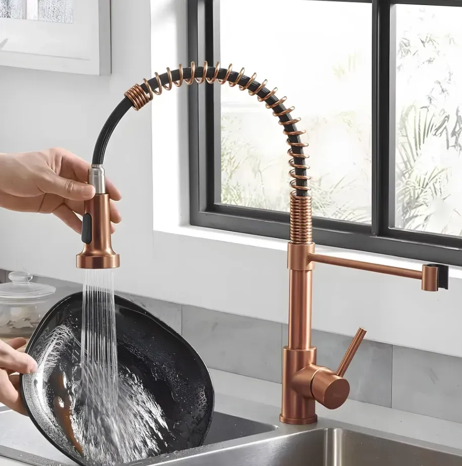 Змішувач для кухні Rea Colin з пружиною та висувним виливом brushed copper (REA-B5459) Фото - 1